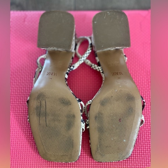 EUC Zara Faux Leather Snake Print
Square Toe Block Heel Sandal - Picture 4 of 6